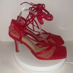 Brand New Net Strap up heel